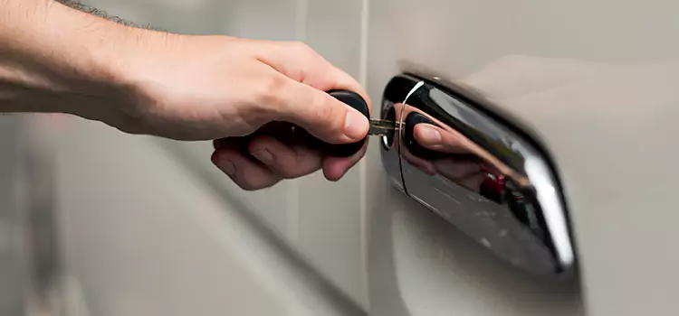Why Choose Our Auto Locksmith Team in Lawrence, KS?
