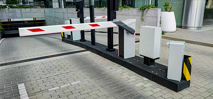 Custom Gate Design & Integration Lawrence
